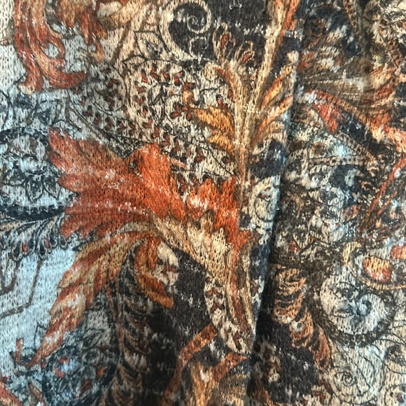 BLEU Top - Picture 4 of 6